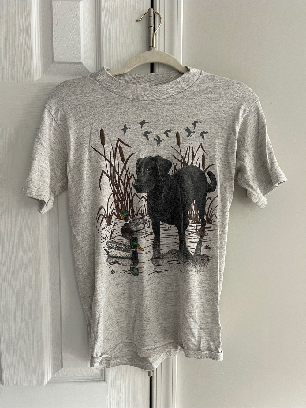 Vintage Gray Graphic Tee with Black Labrador